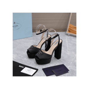 PRADA SIZE 8