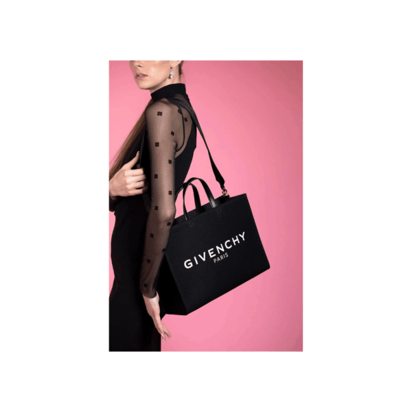GIVENCHY