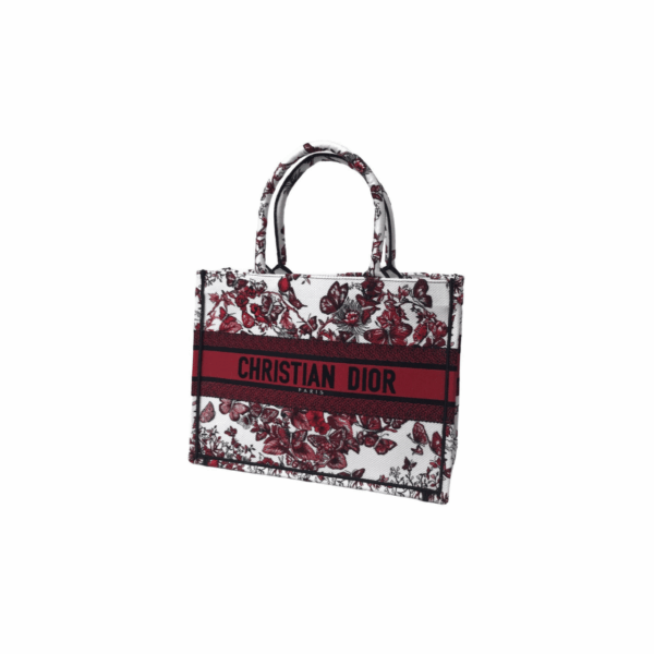 CRISTIAN DIOR