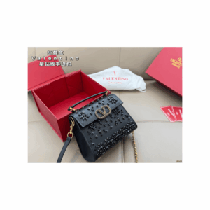 cartera valentino